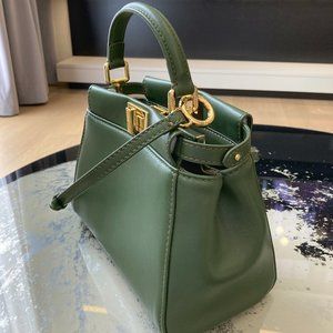 Distinctive Elegance: Authentic Fendi Roma Green Leather Shoulder Bag